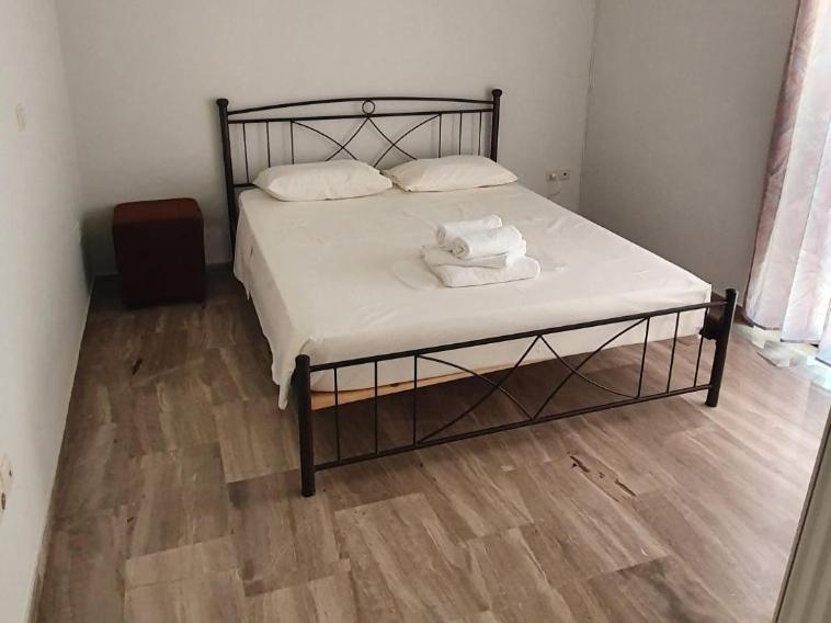 Glyfada-Elliniko Apartment Athena Bagian luar foto